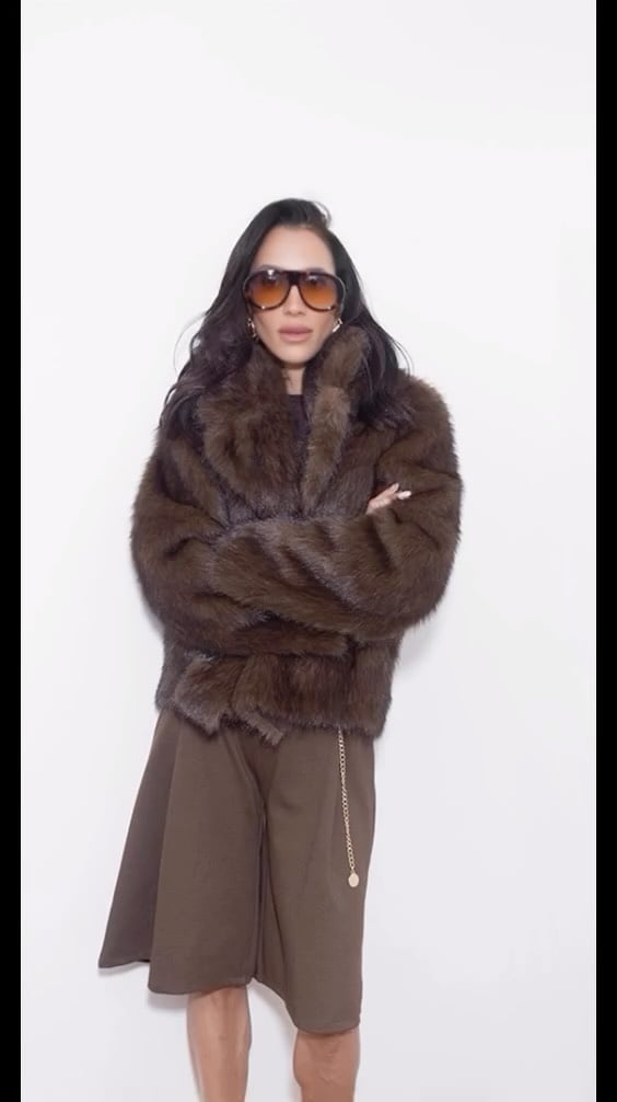 Every look starts with 🕶️ X @meitalkatz_ #NeverStopChanging