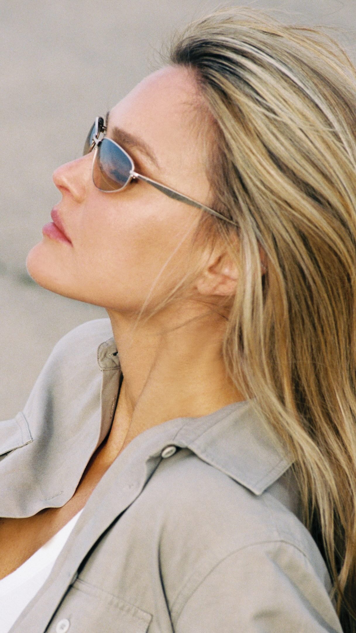 Desert Days 🌄 The #ADRIAN Frame | Available In-Stores & Online 🕶️
#NeverStopChanging #SSCollection