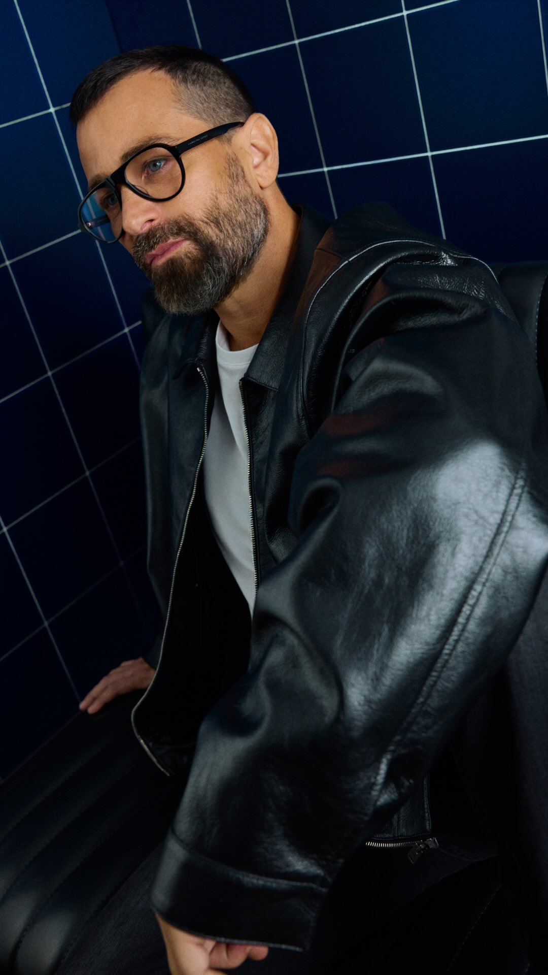 What you see, is what you wear. The Blue-Light Lens X @yuda29 #NeverStopChanging