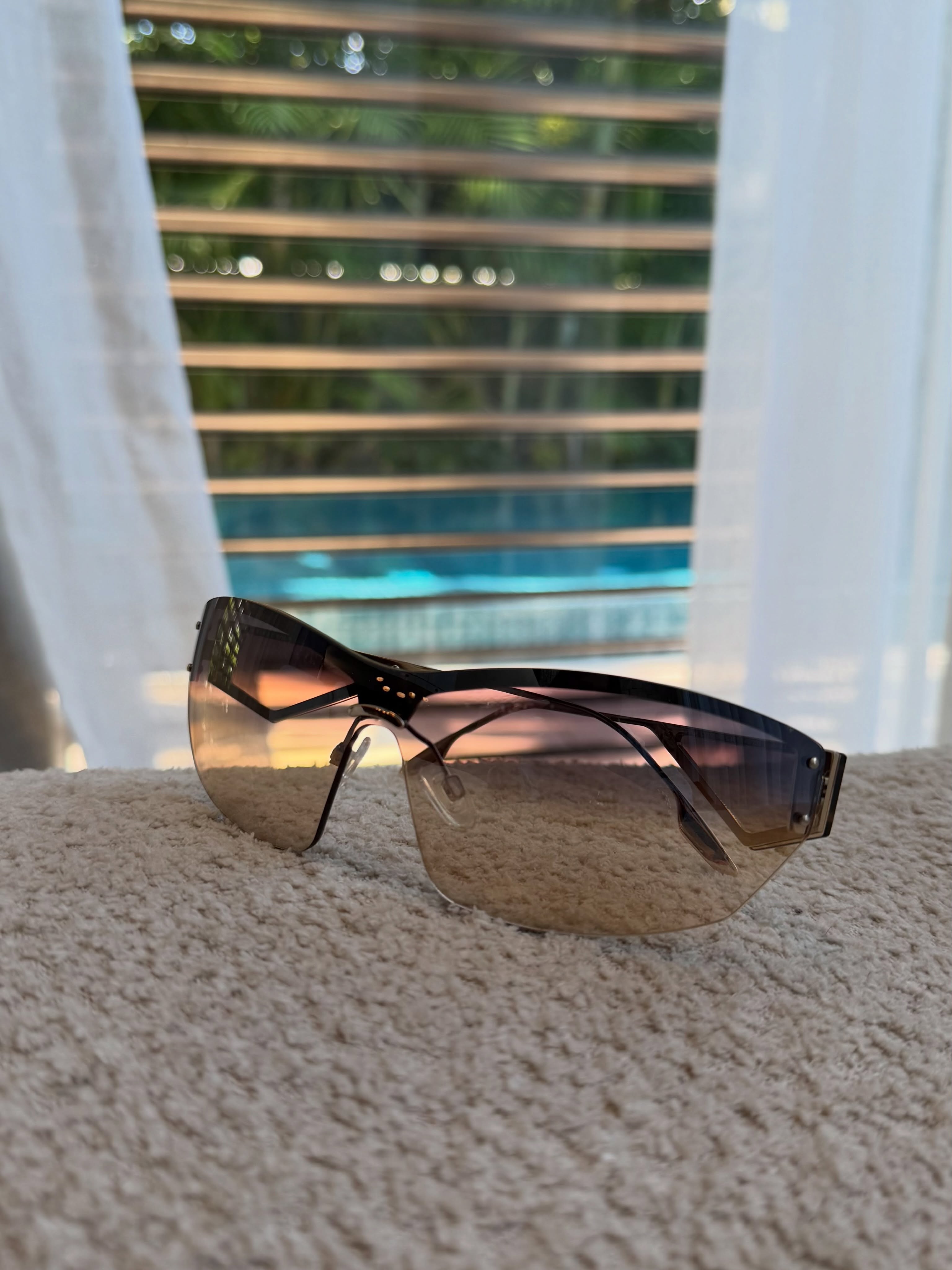 Hot Summer Collection ‘26 🕶️☀️ The #PILLAR Frame.
Available in-stores & online #NeverStopChanging